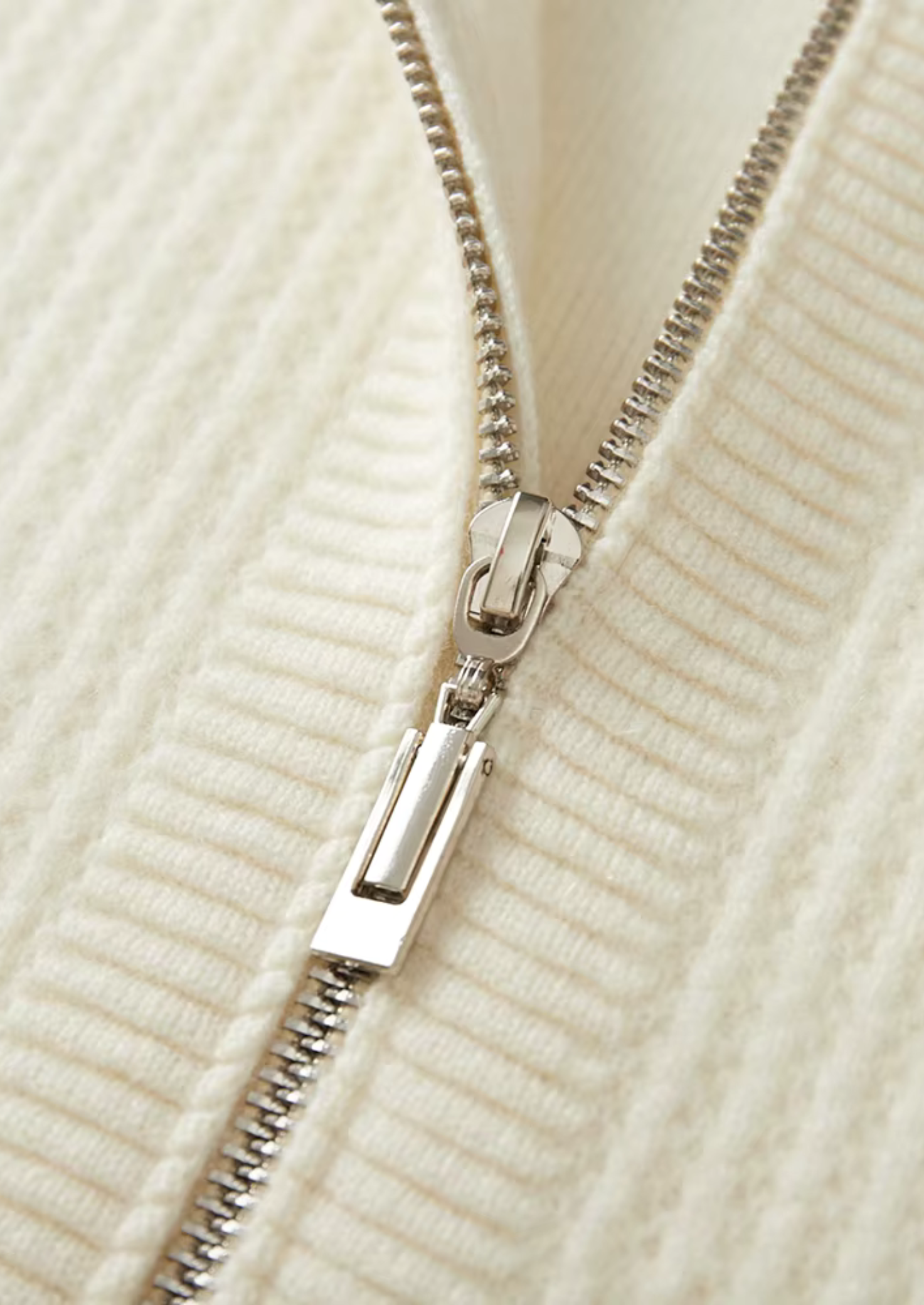 Merino wool zipped vest