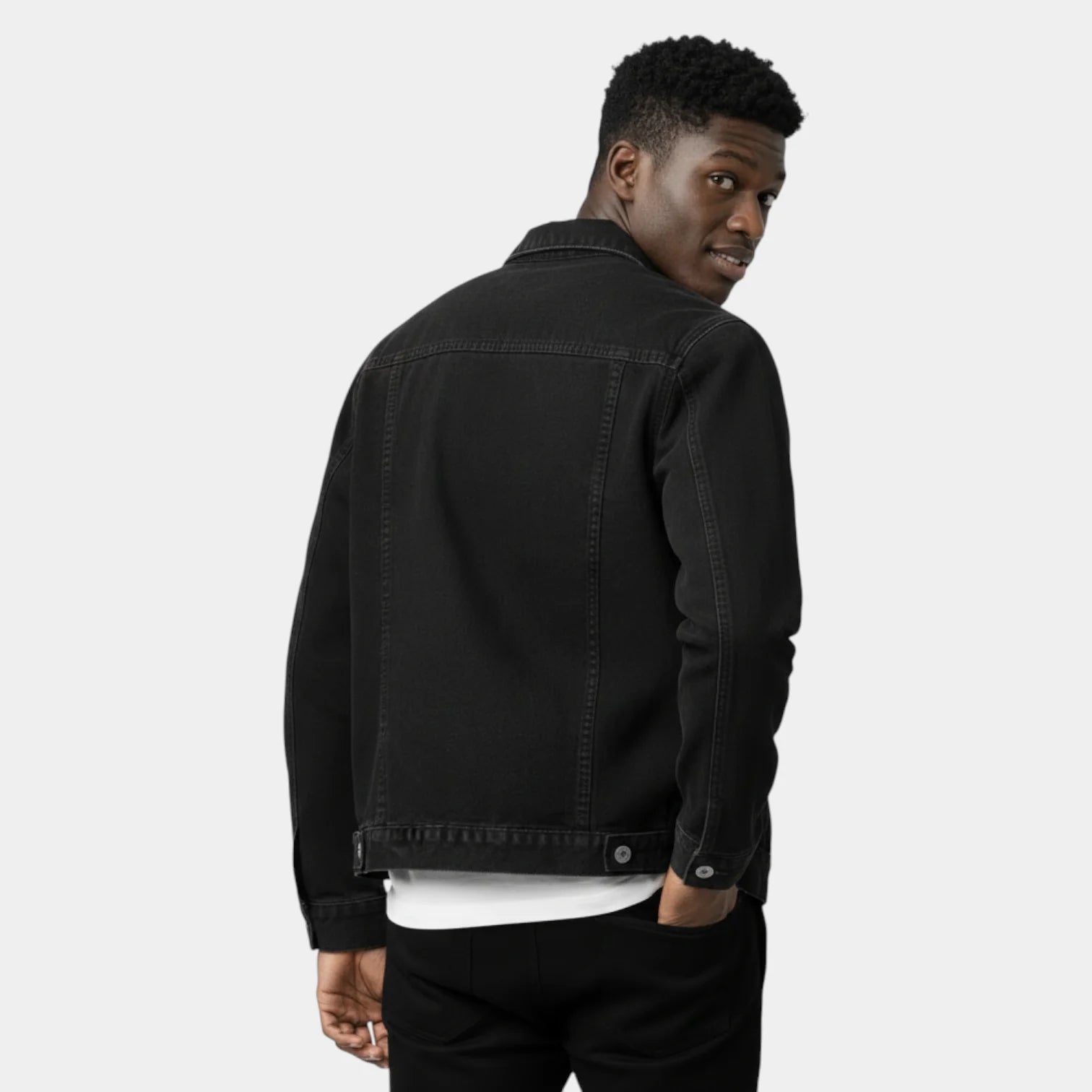 Men’s Classic Button-Front Denim Jacket