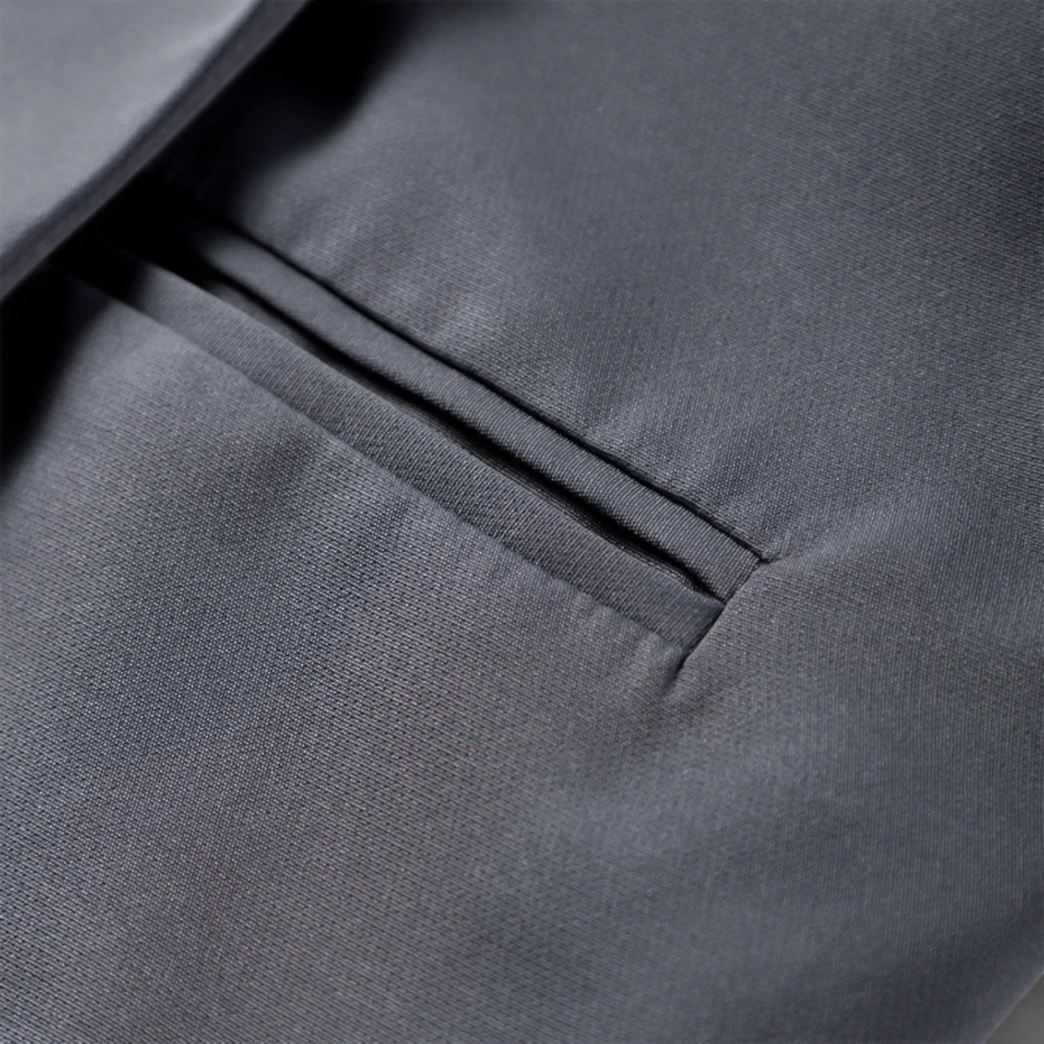 Women’s Wool-Blend Blazer - Single Buttoned